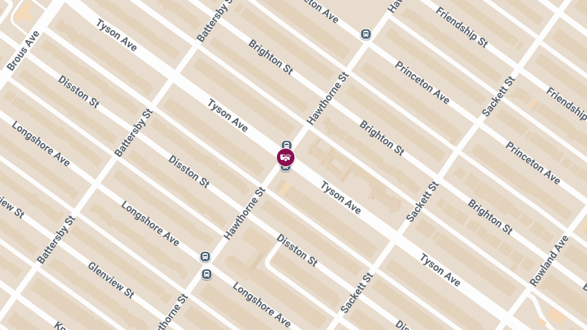 Car Crash with Injuries at Tyson Ave & Hawthorne St