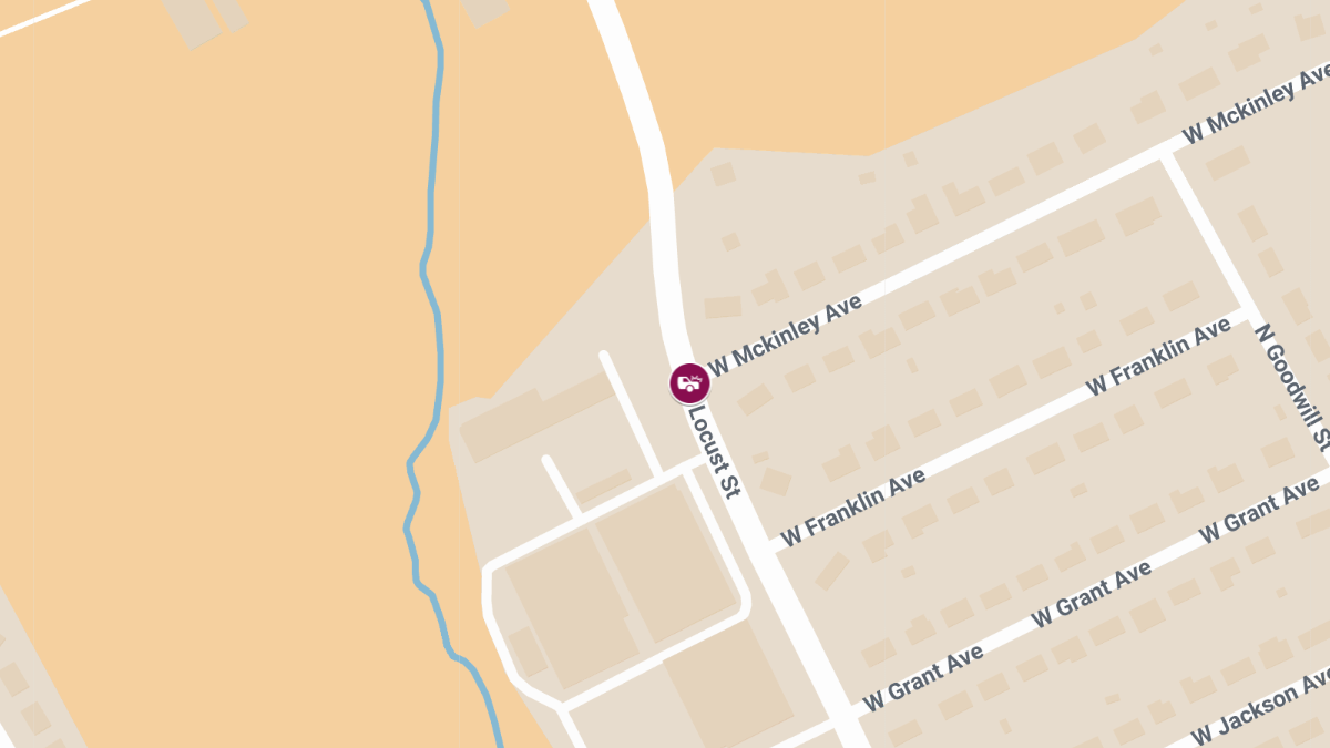 Collision with Injuries & Entrapment at N Locust St & W McKinley Ave