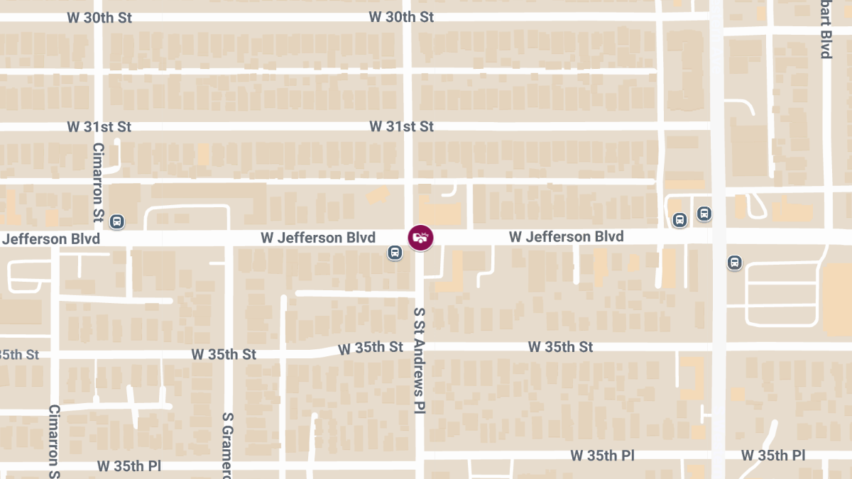 Crash With Injuries at W Jefferson Blvd & S Saint Andrews Pl