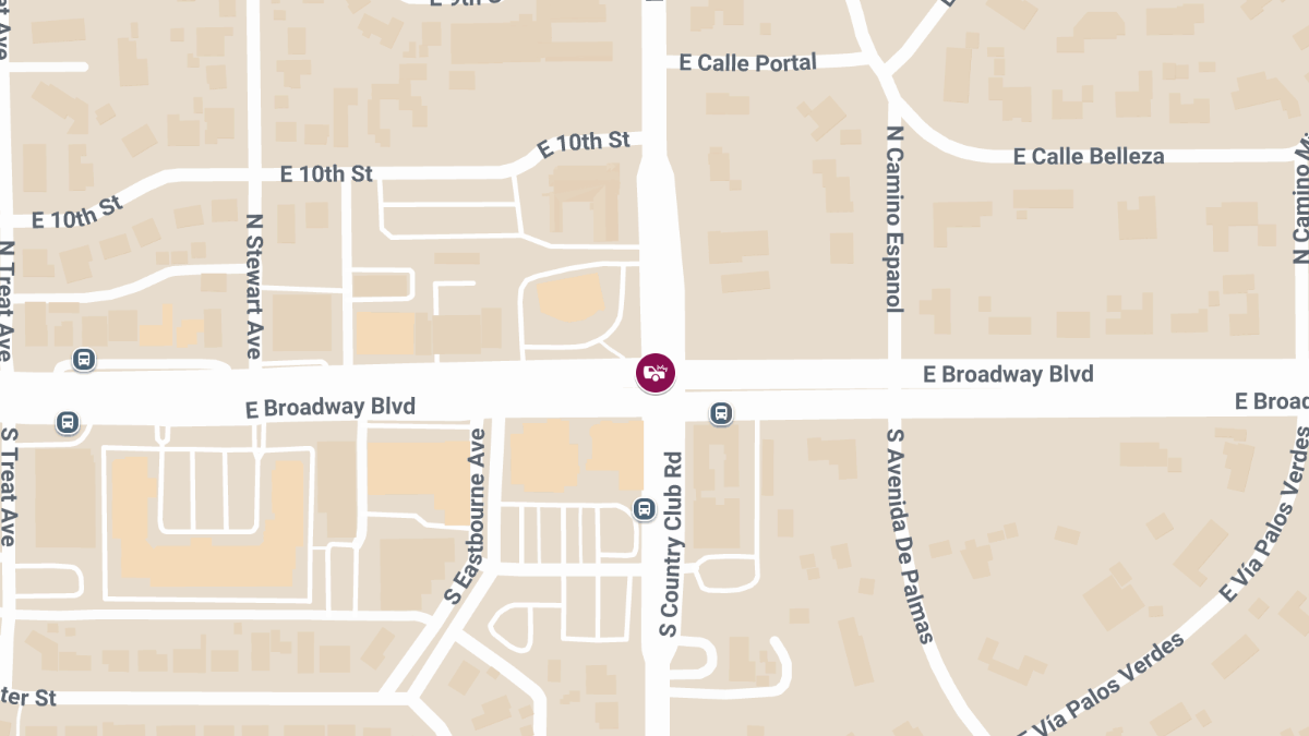 Crash with Injuries Reported at Country Club Rd & Broadway Blvd