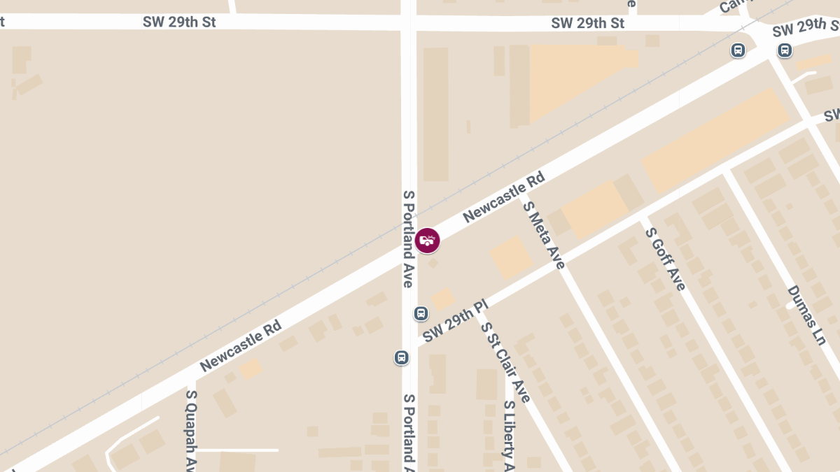 Crash with Injuries Reported at Newcastle Rd & S Portland Ave