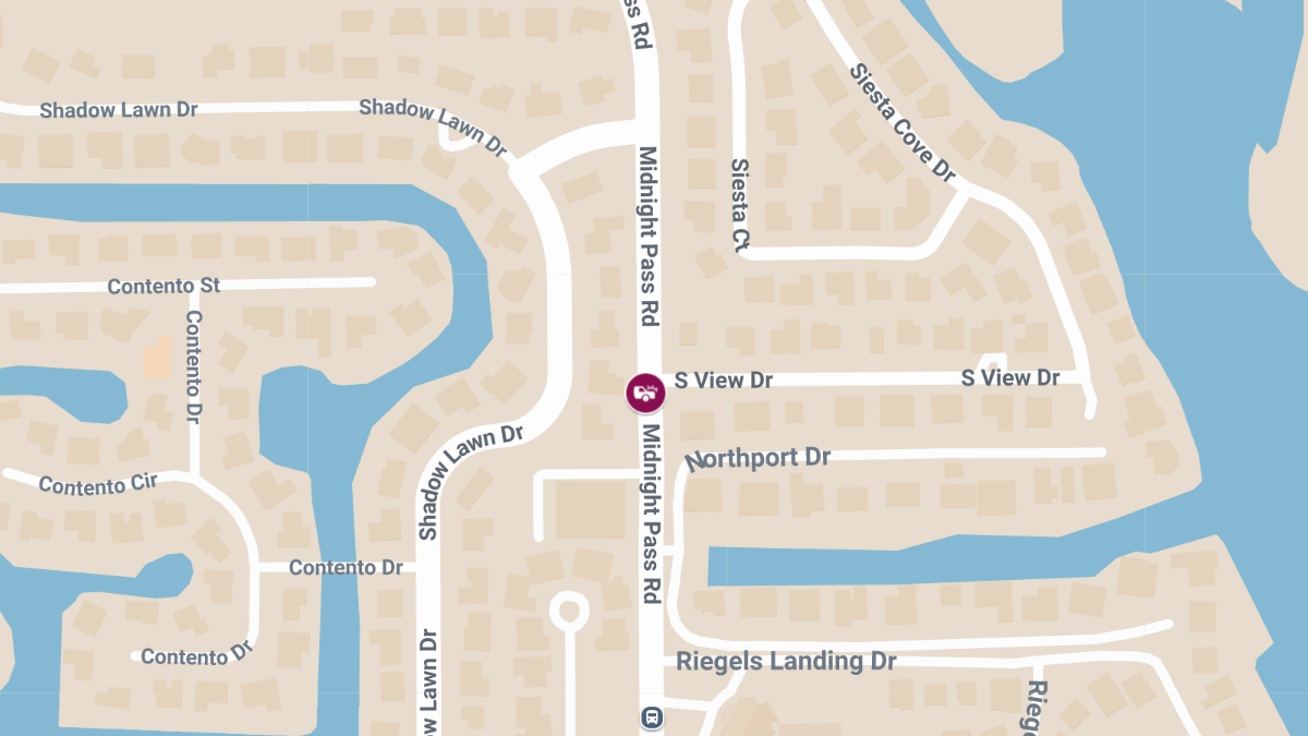 Crash with Injuries Reported on Midnight Pass Rd