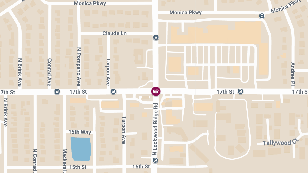 Crash with Injuries on 17th St at N Lockwood Ridge Rd Causes Roadblock