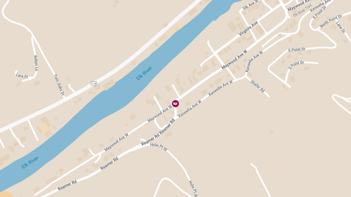 Injuries Reported in Crash at Reamer Rd & Maywood Ave W