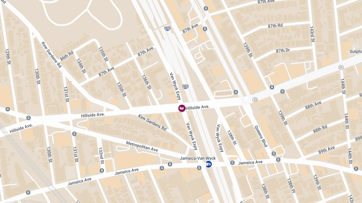 Injuries Reported in Crash at Van Wyck Expy & Hillside Ave