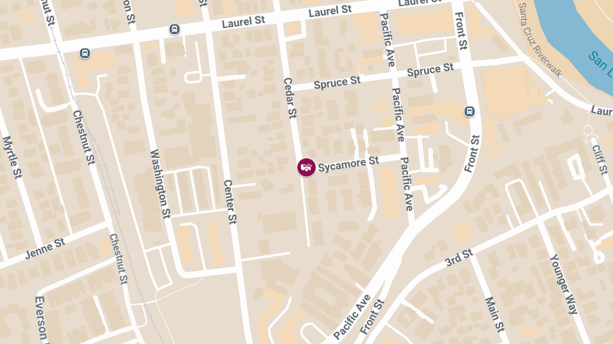 Injuries Reported in Crash on Sycamore St