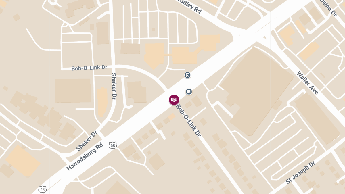 Injury Collision on Harrodsburg Rd at Bob O Link Dr