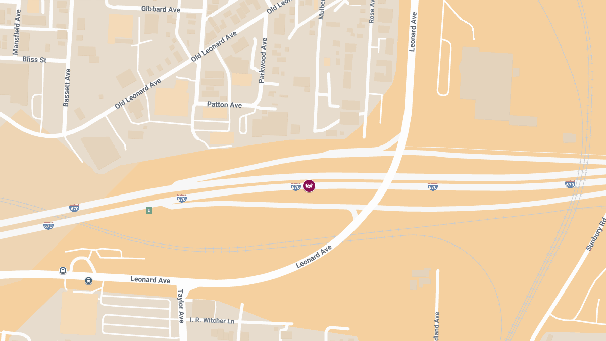 Injury Crash Blocks Left Lane on I-670 East Near Leonard Ave