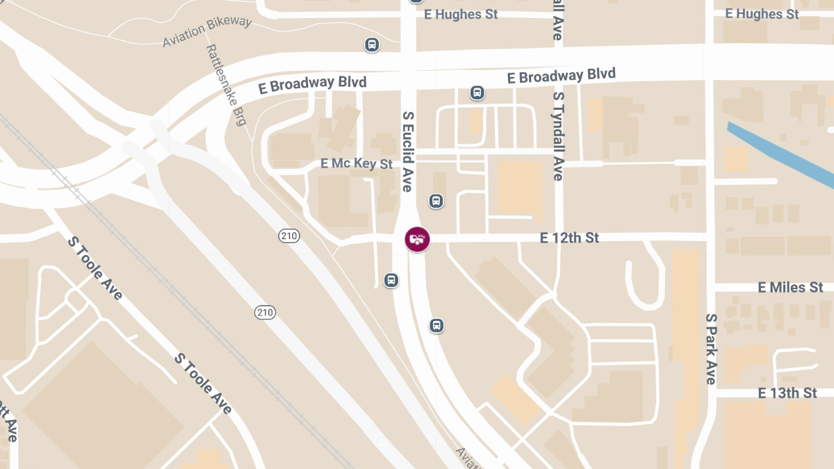 Injury Crash Reported at Euclid Ave & 12th St