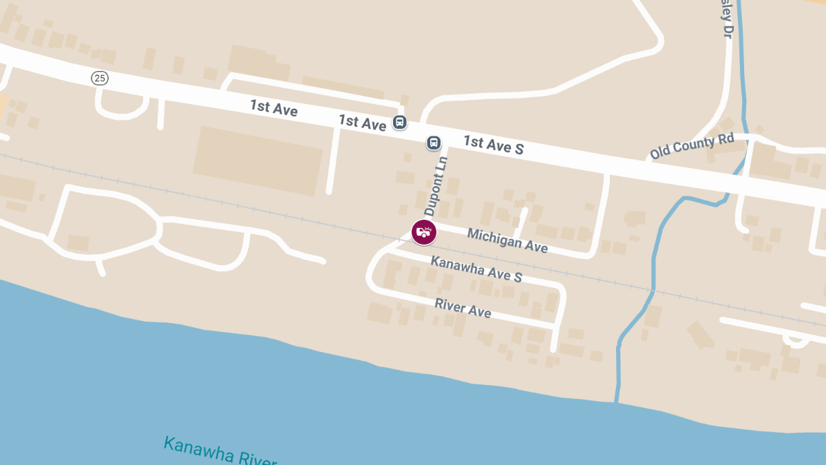 Injury Crash Reported on 102 Dupont Ln