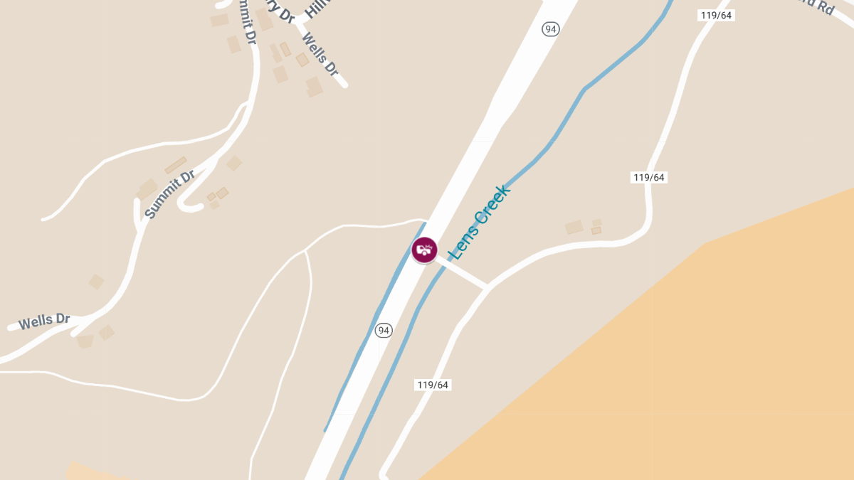 Injury Crash at Lens Creek Rd & Clark Dr