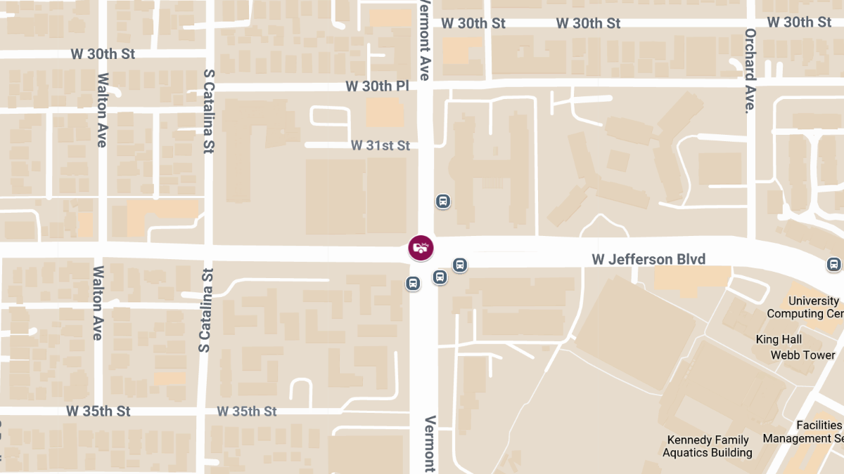 Injury Crash at W Jefferson Blvd & S Vermont Ave