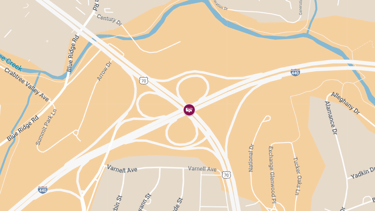 Injury Crash on I-440 EB at Glenwood Ave