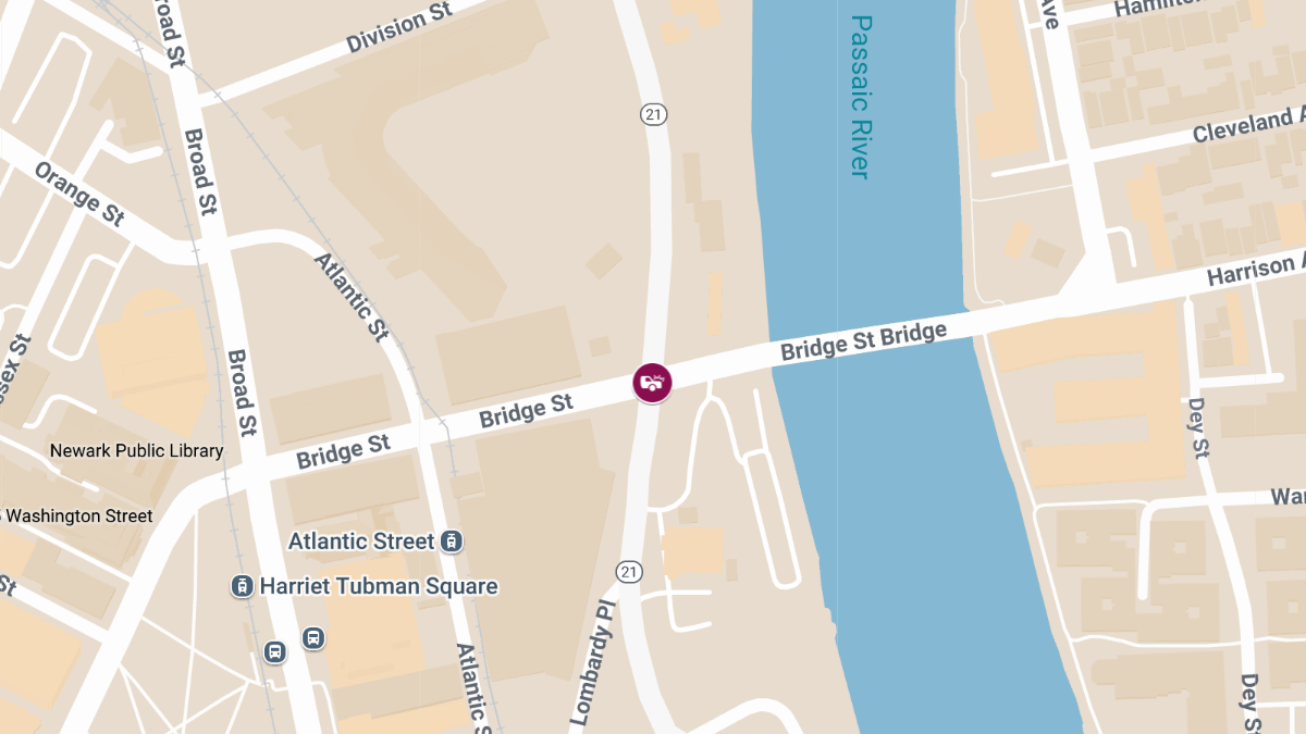 Crash with Injuries on NJ-21 SB at Bridge St