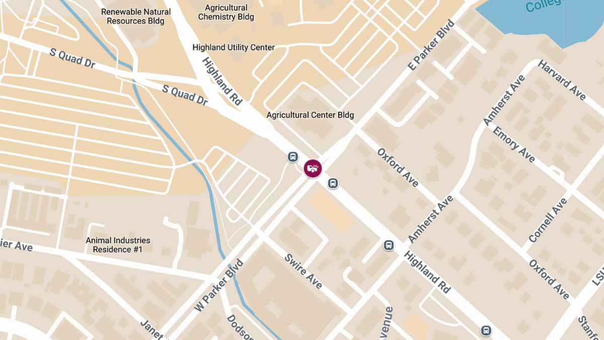 One Injured in Two-Vehicle Crash Near LSU at Highland Rd & Parker Blvd