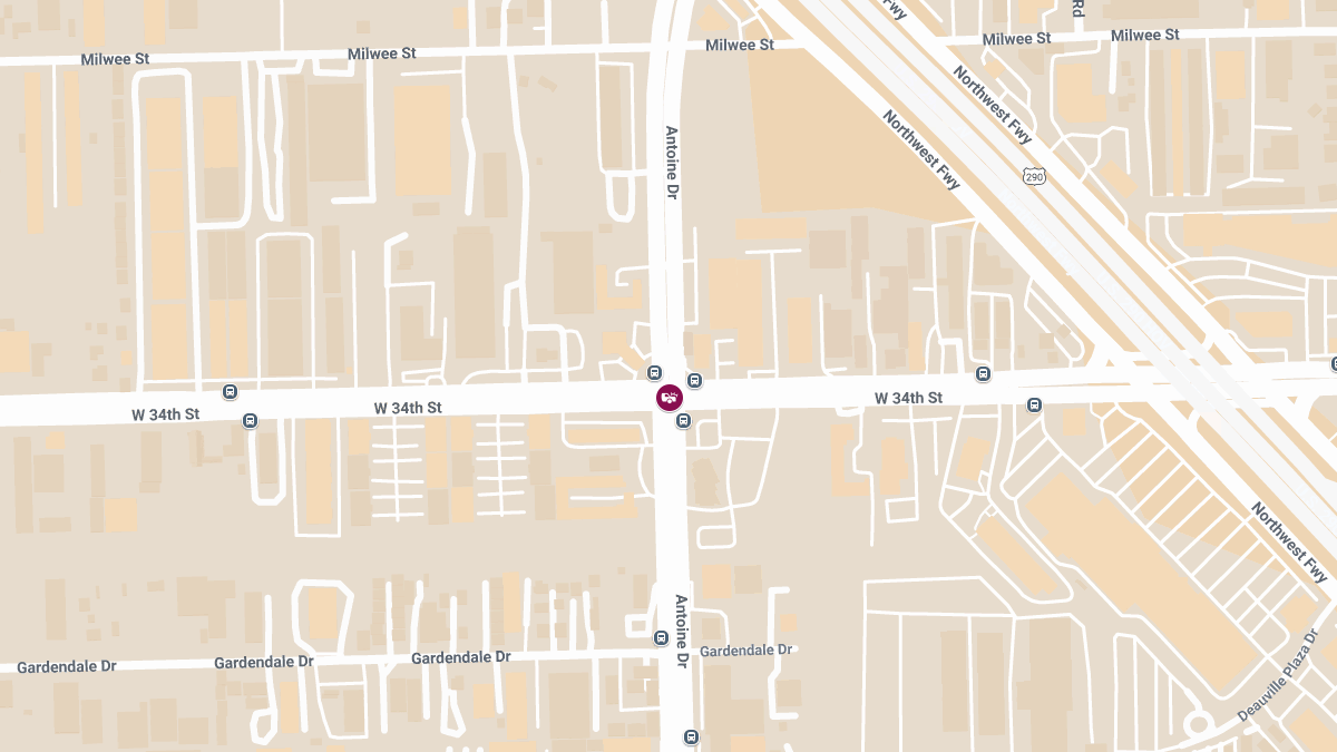Traffic Accident with Injuries Reported at W 34th St & Antoine Dr