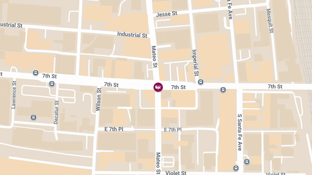 Vehicle Collision at Mateo St & E 7th St Leads to Injuries