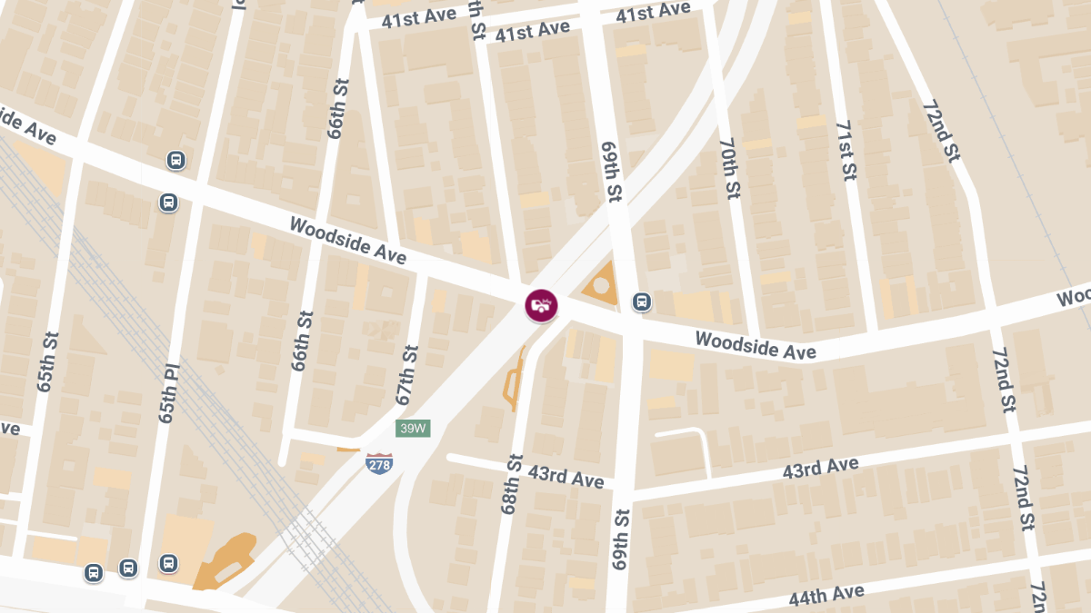 Vehicle Collision with Injuries at Woodside Ave & Brooklyn Queens Expy