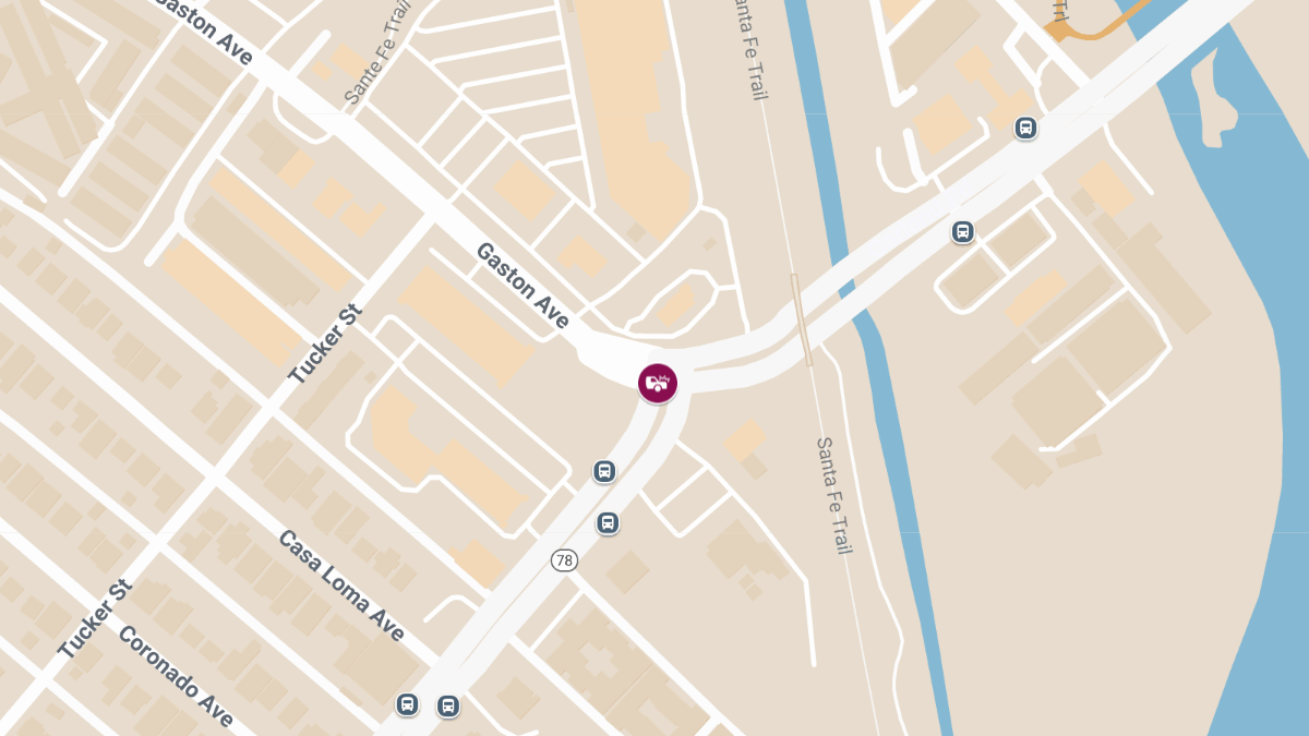 Vehicle Crash at Gaston Ave & E Grand Ave Causes Injuries